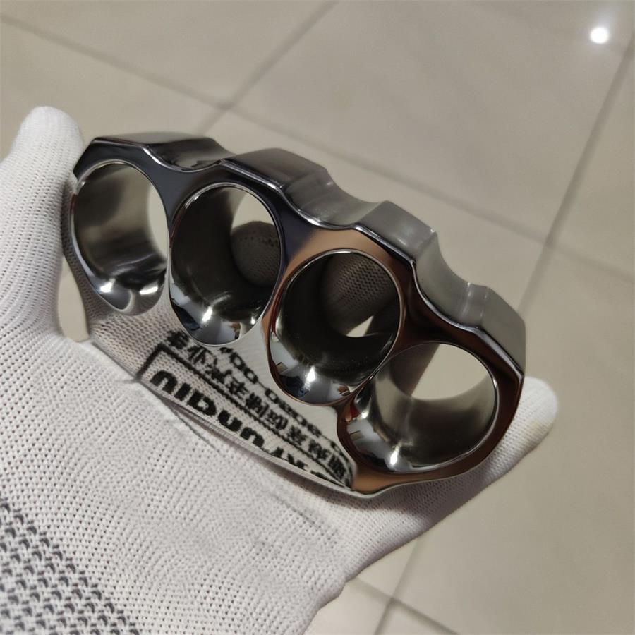 Classic Knuckle Duster with Mirror-Like Finish