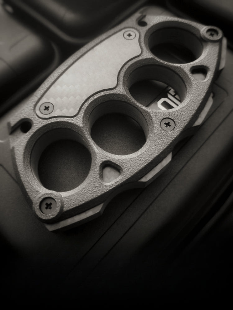 Carbon Fiber Tiger Claw Knuckle Protector Duster