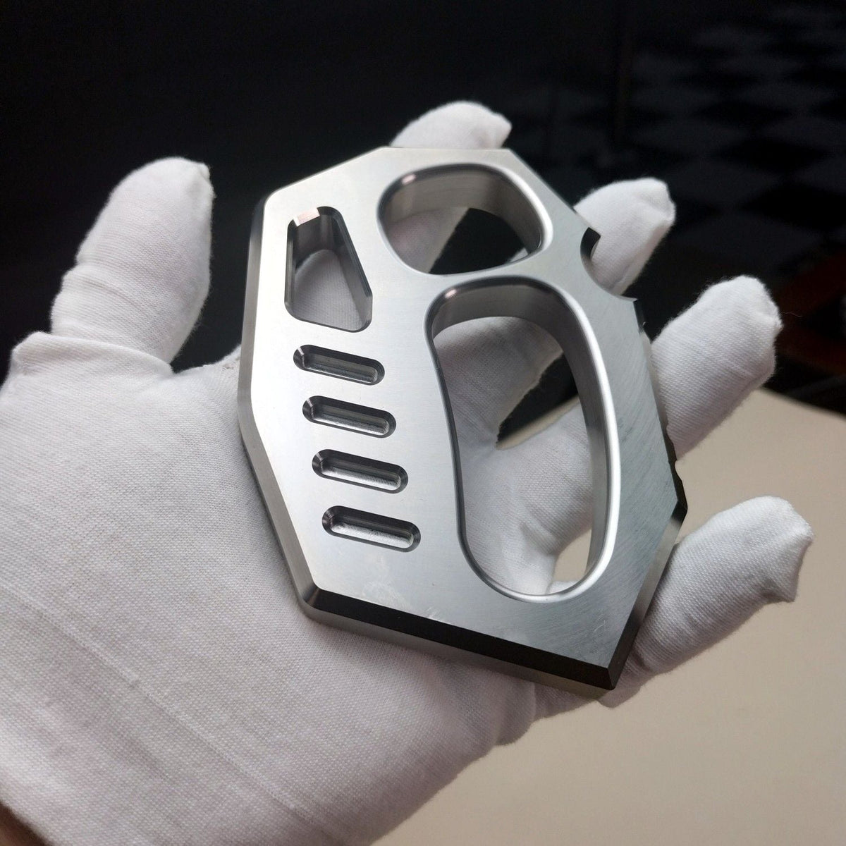 304 Steel Finger Knuckle Duster Buckle Self-Defense Window Breaker EDC