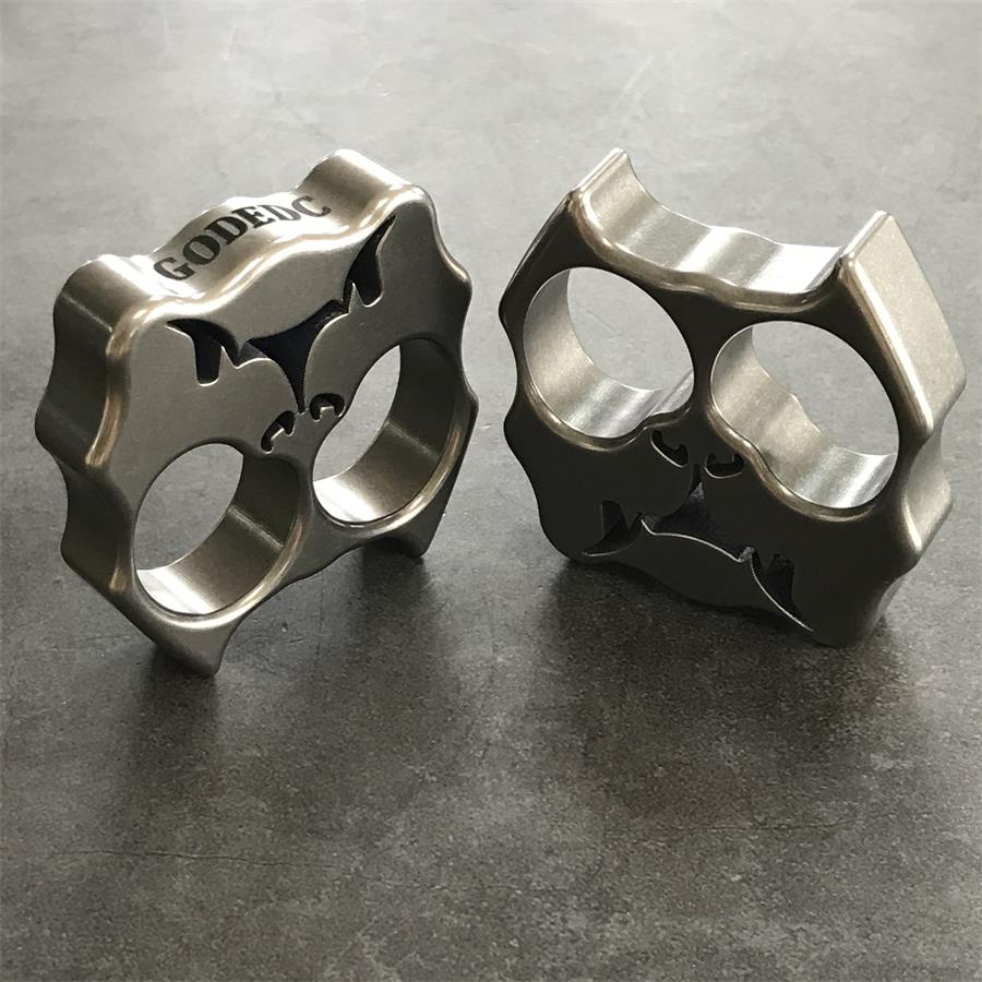 TC21 Titanium Alloy GODEDC Self-Defense Dog Knuckle Duster