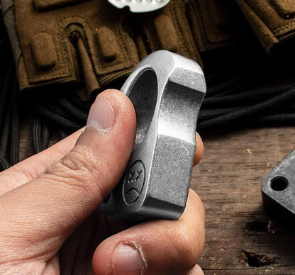 SteelGuard Metal Knuckle Duster and Anti-Wolf Self-Defense Tool