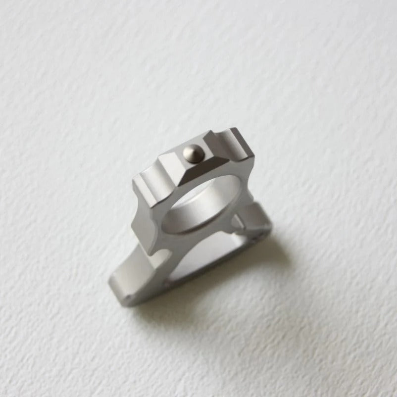 304 Steel Quick-Hang Knuckle Duster for Personal Protection
