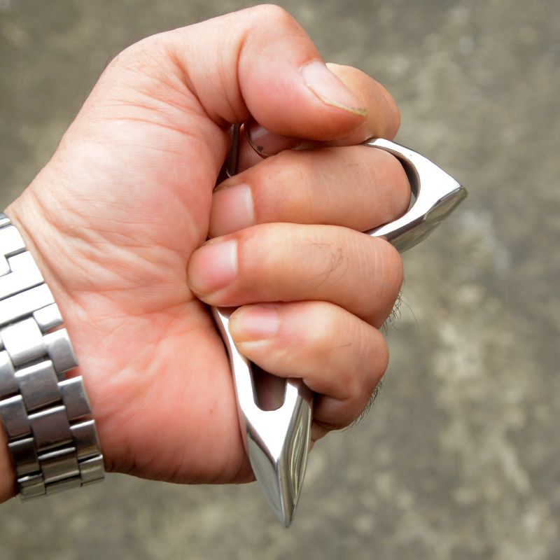 Single Finger Knuckle Duster in Solid Steel for Self Defense and Outdoor Use