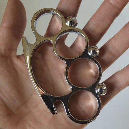 SkullGuard Protective Four-Finger Sleeve and Brass Knuckle Duster for Defense