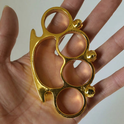 SkullGuard Protective Four-Finger Sleeve and Brass Knuckle Duster for Defense